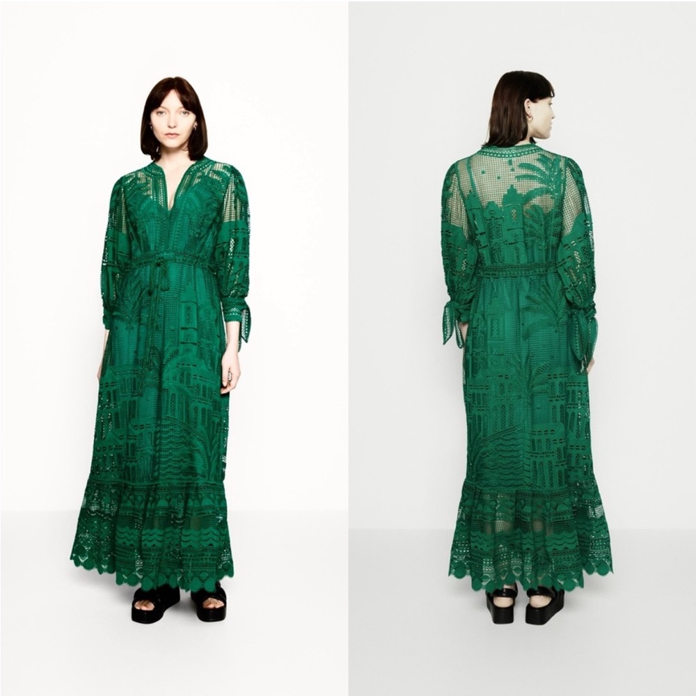 Morada Boa Guipure Lace Maxi-Dress SZ S